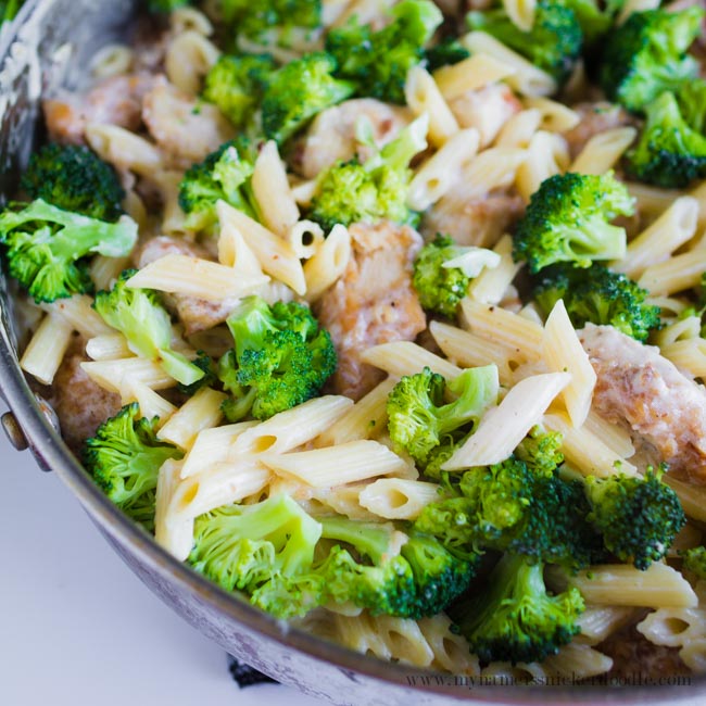 Easy One Pot Chicken And Broccoli Pasta